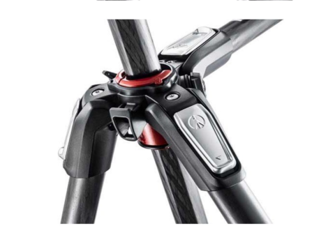 Manfrotto 055XPro3 + 498RC2.Picture3